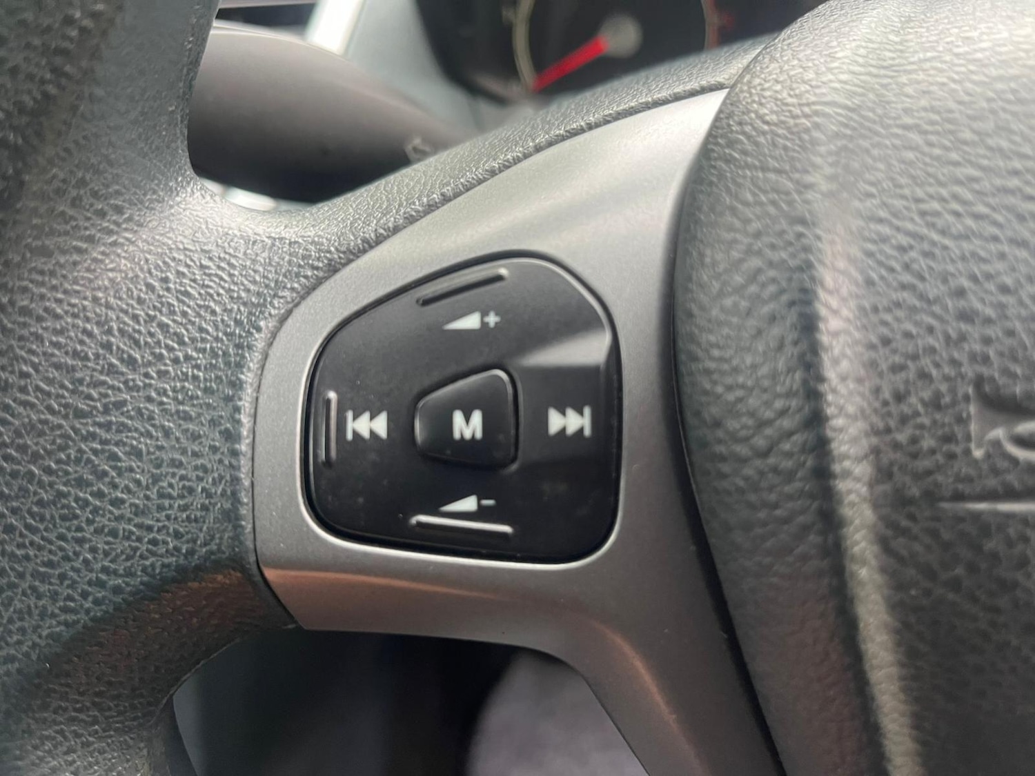 Used Ford Fiesta 2010 for sale - 76175068: Photo 30