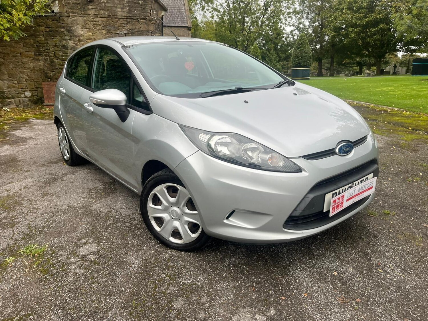 Used Ford Fiesta 2010 for sale - 76175068: Photo 45