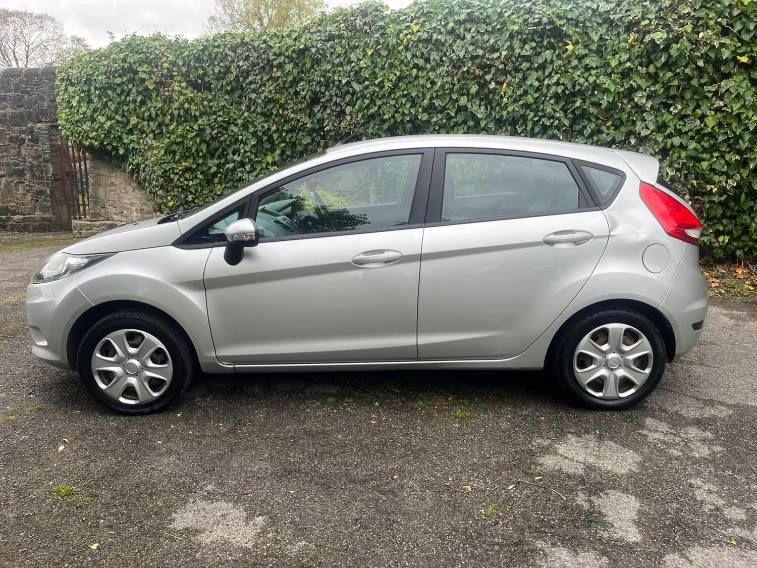 Used Ford Fiesta 2010 for sale - 76175068: Photo 57