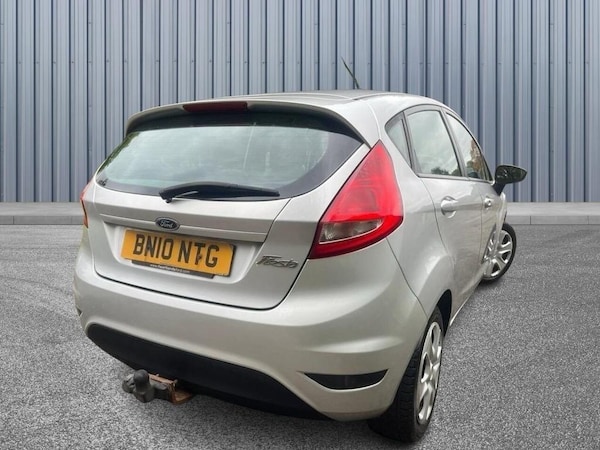 Used Ford Fiesta 2010 for sale - 76175068: Photo 6