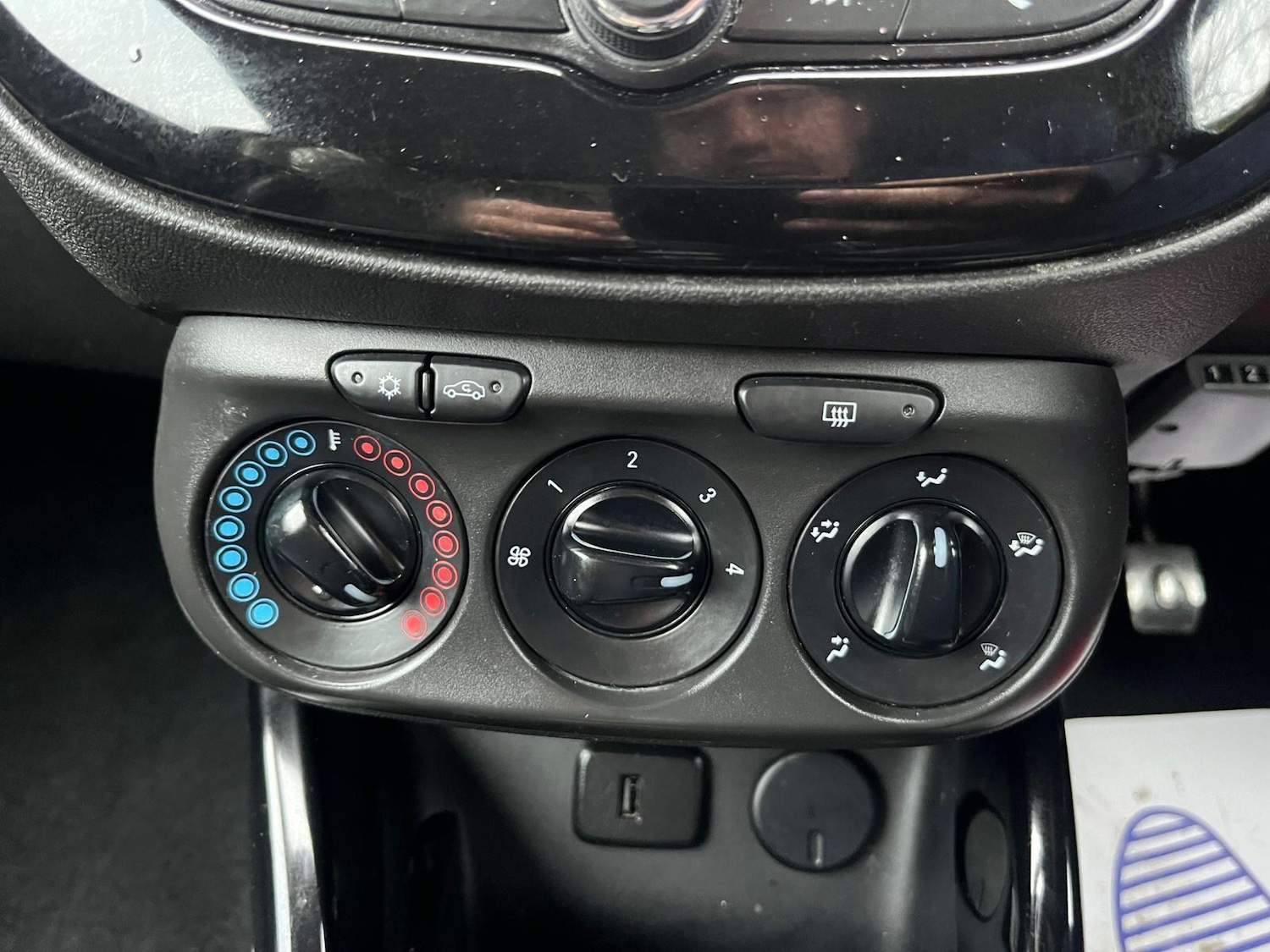 Used Vauxhall ADAM 2017 for sale - 77455325: Photo 39