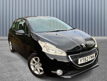 Used Peugeot 208 2012 for sale - 78586736: Photo