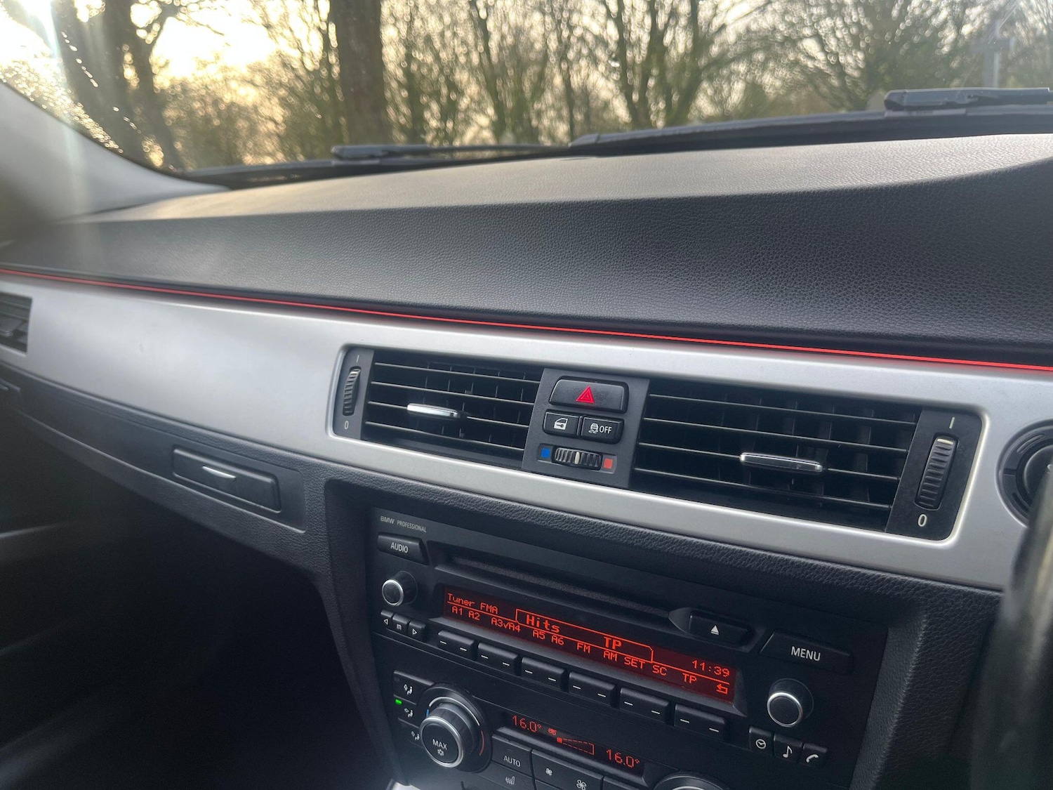 Used BMW 3 Series 2011 for sale - 77081734: Photo 26