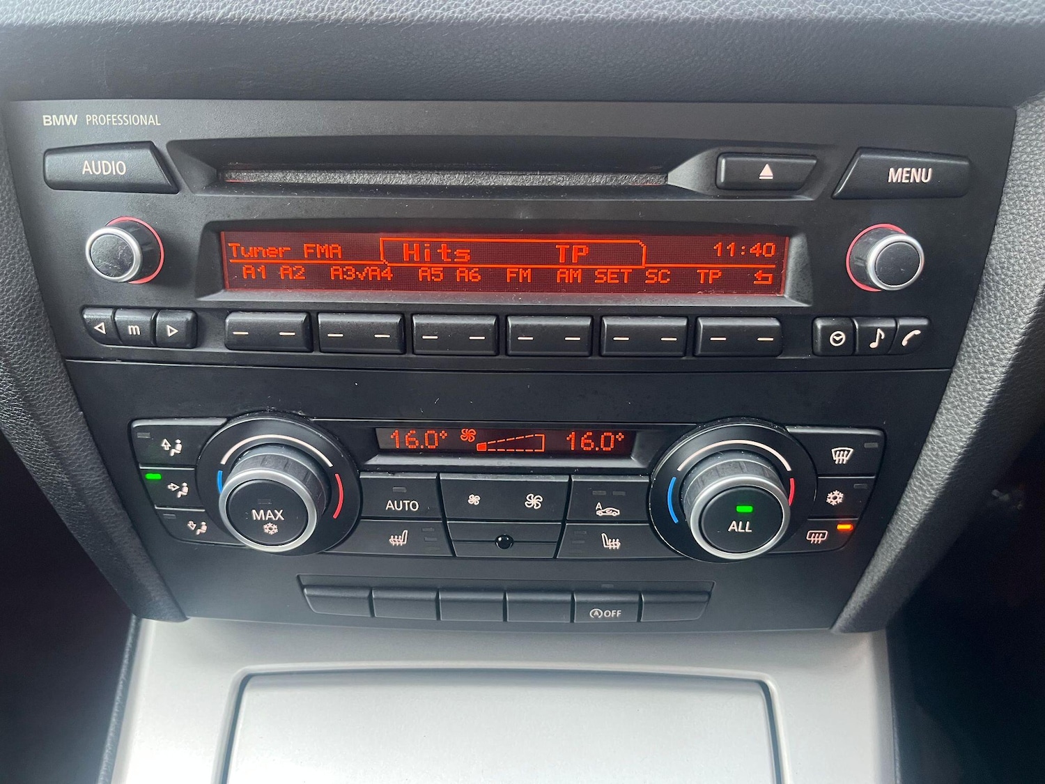 Used BMW 3 Series 2011 for sale - 77081734: Photo 31