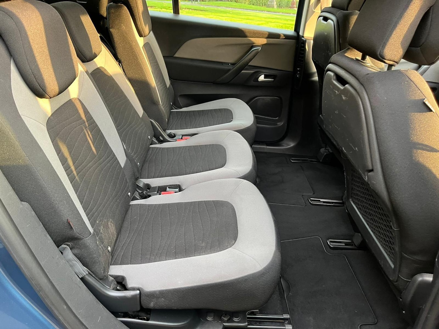 Used Citroen C4 Grand Picasso 2015 for sale - 76013377: Photo 24