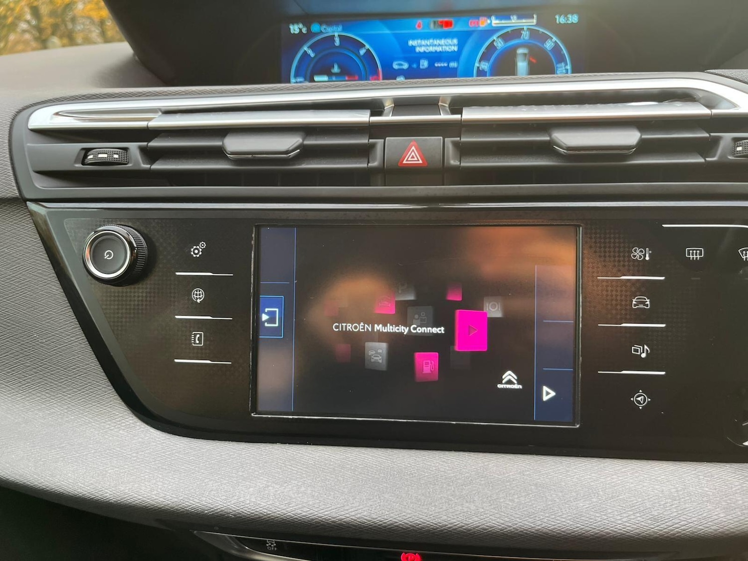 Used Citroen C4 Grand Picasso 2015 for sale - 76013377: Photo 49