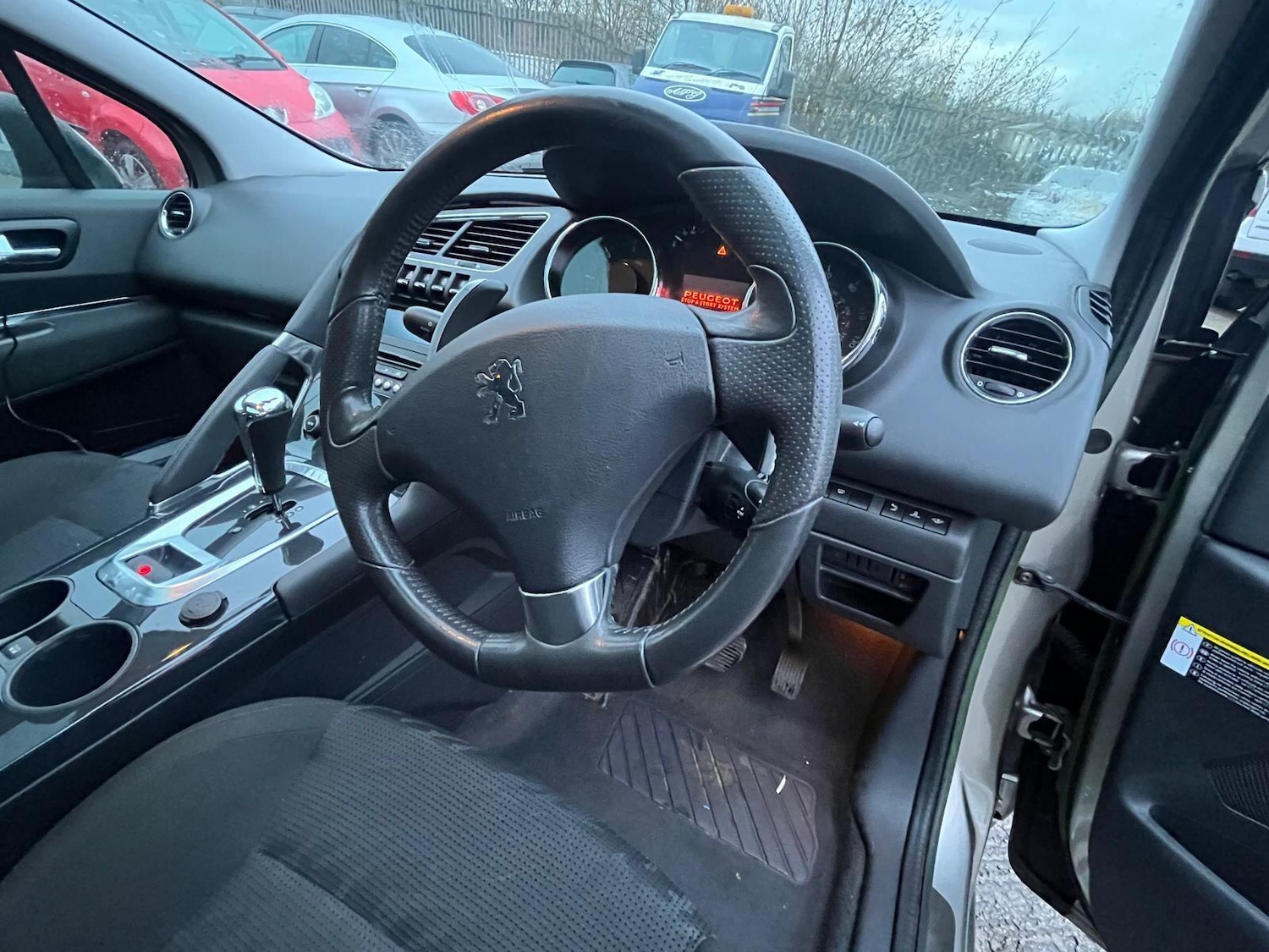 Used Peugeot 3008 2012 for sale - 76765138: Photo 9