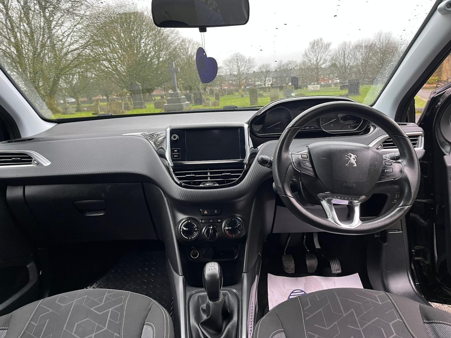 Used Peugeot 2008 2017 for sale - 77456055: Photo 10