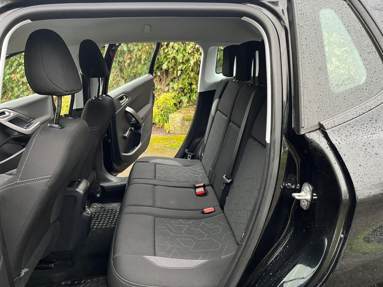 Used Peugeot 2008 2017 for sale - 77456055: Photo 16