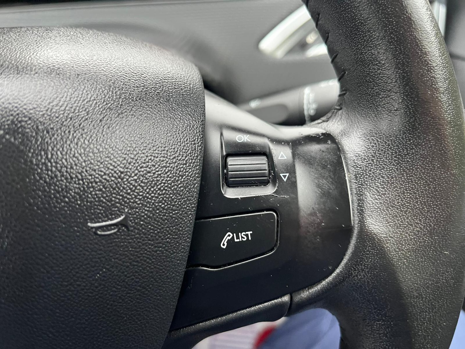 Used Peugeot 2008 2017 for sale - 77456055: Photo 31