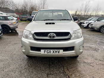 Used Toyota Hilux 2011 for sale - 77057342: Photo