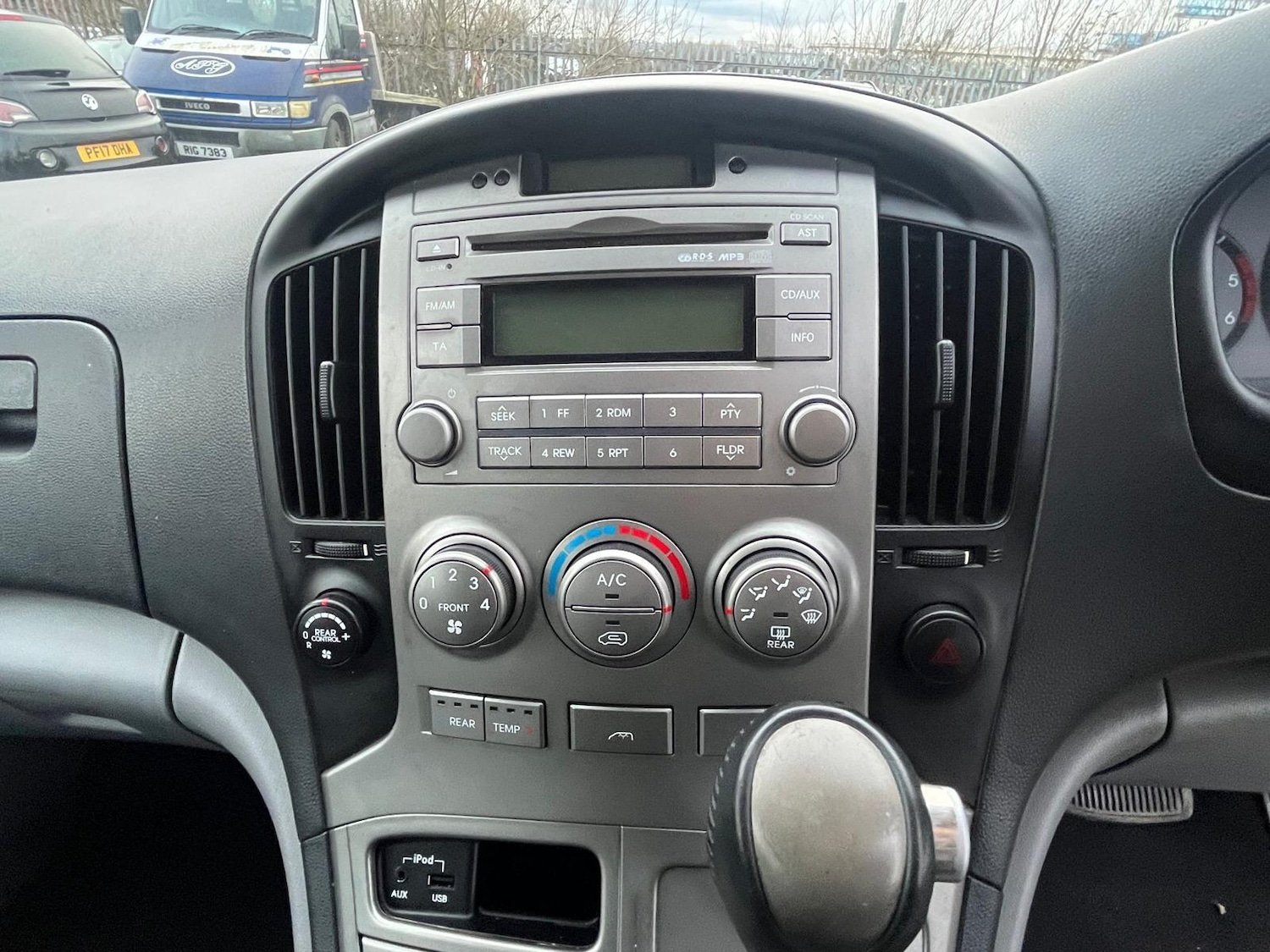 Used Hyundai i800 2012 for sale - 77559120: Photo 18