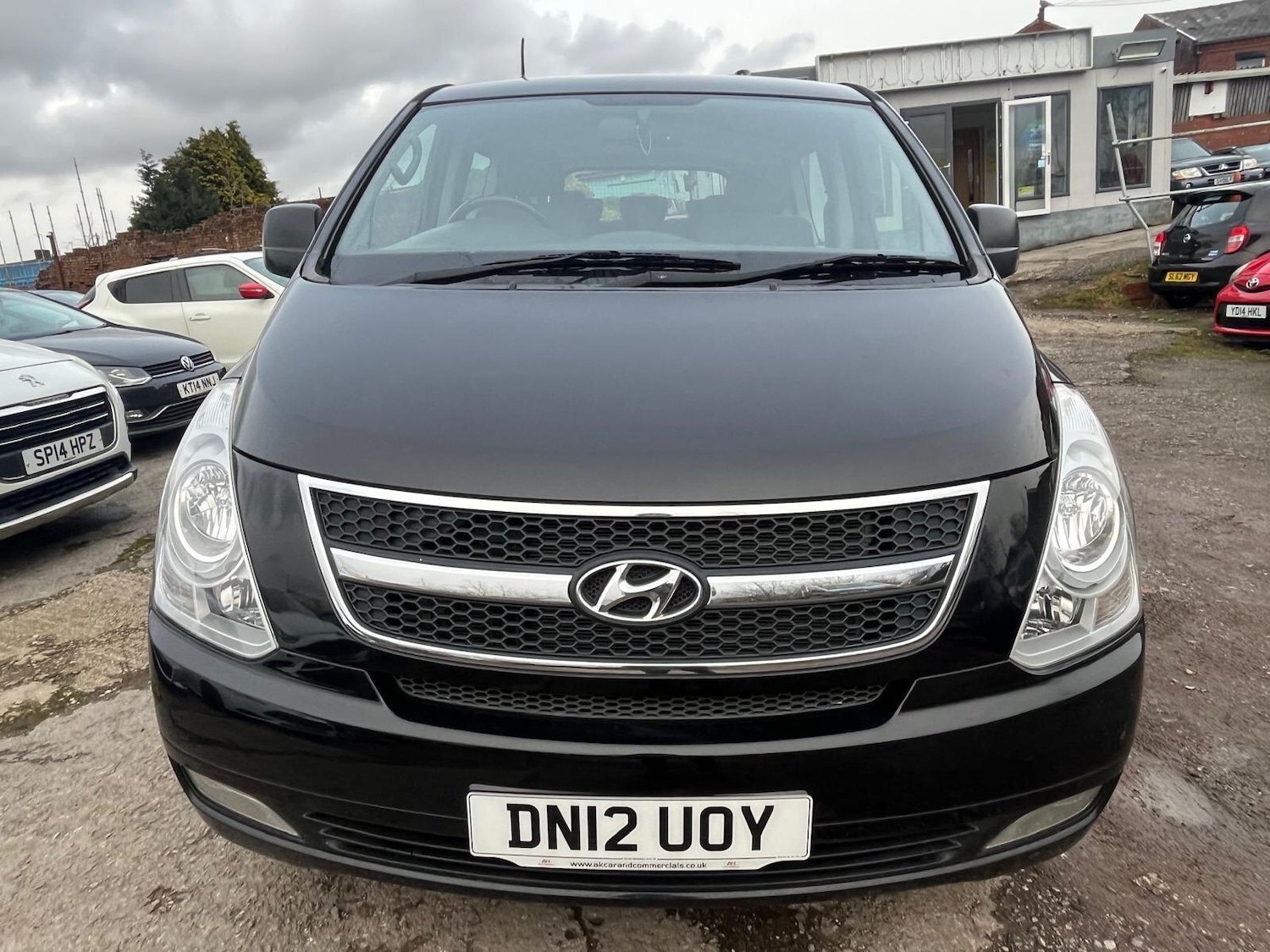 Used Hyundai i800 2012 for sale - 77559120: Photo 2