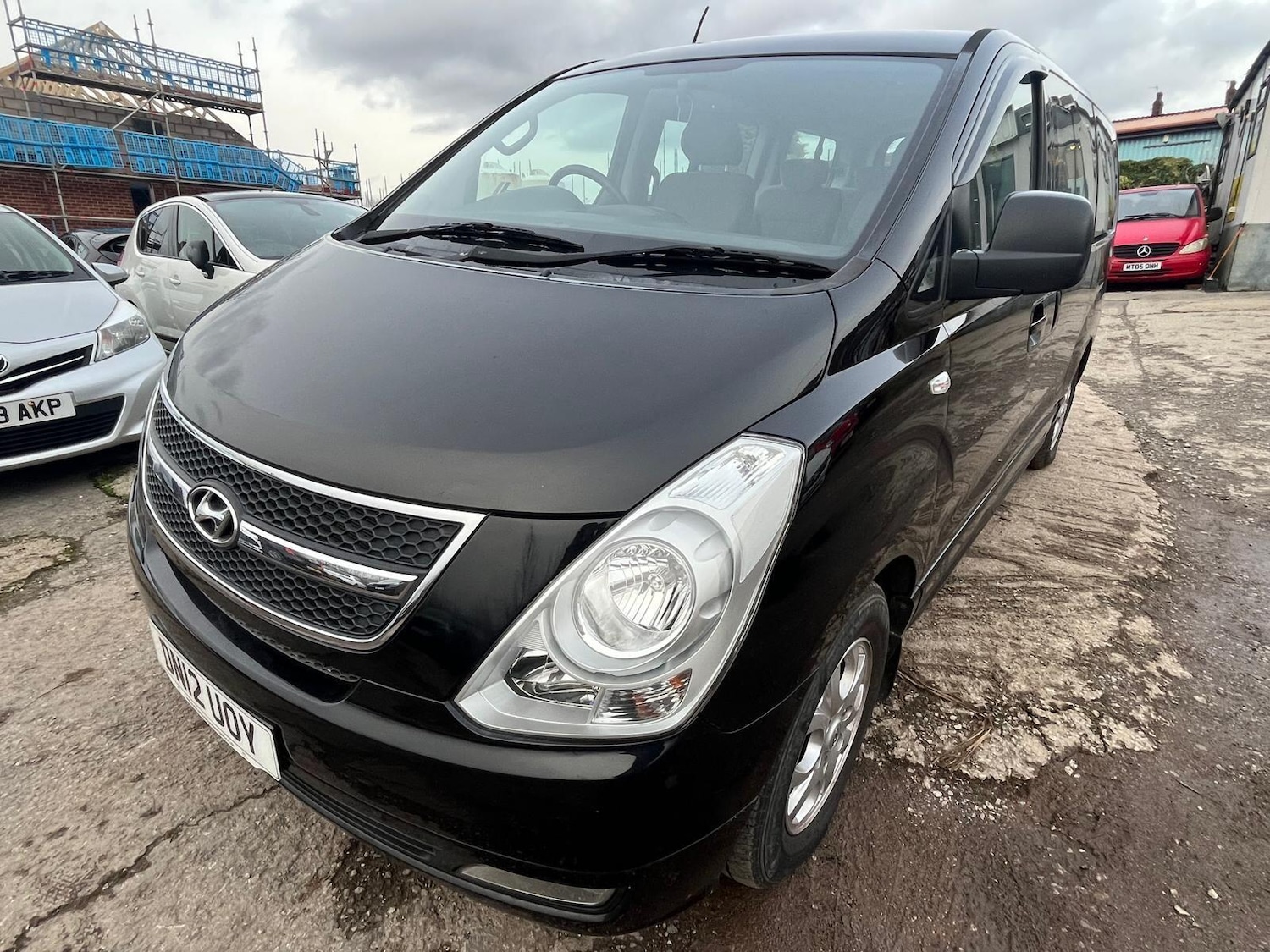 Used Hyundai i800 2012 for sale - 77559120: Photo 3