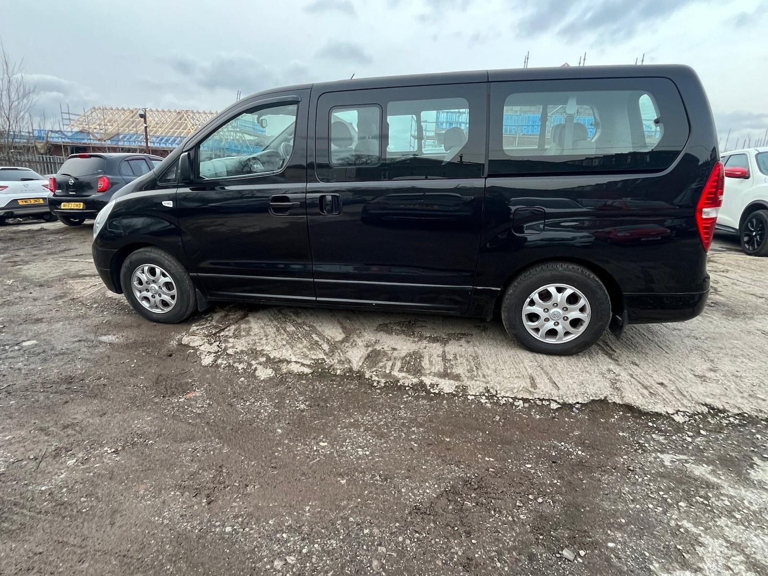 Used Hyundai i800 2012 for sale - 77559120: Photo 8