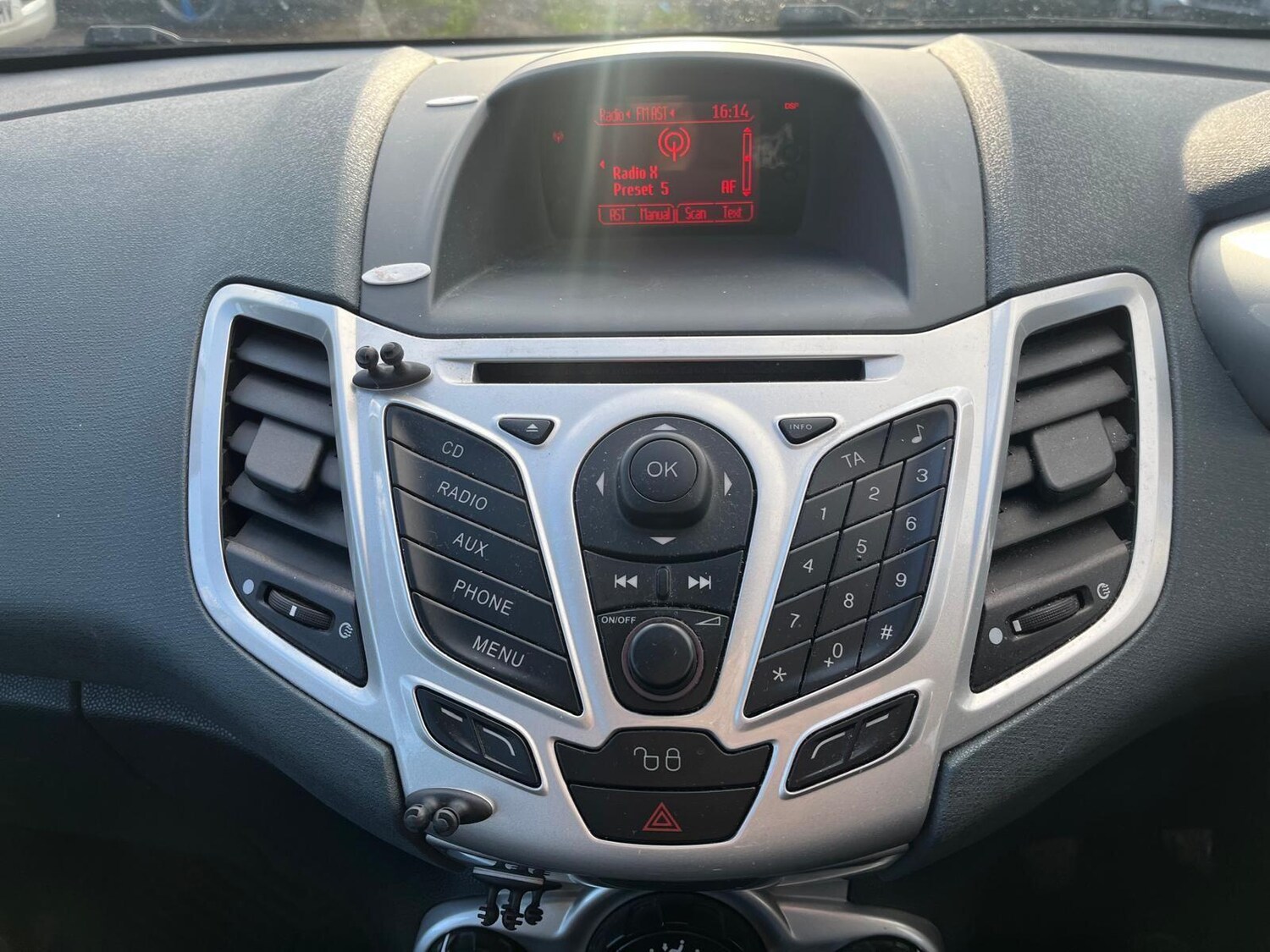 Used Ford Fiesta 2009 for sale - 77723130: Photo 12