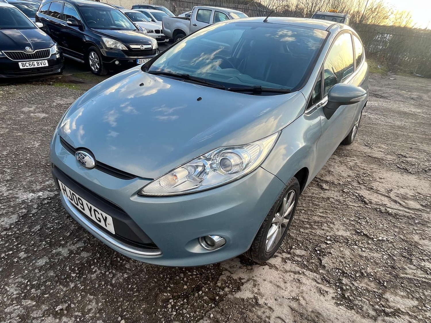 Used Ford Fiesta 2009 for sale - 77723130: Photo 2