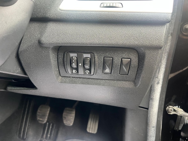 Used Renault Megane 2010 for sale - 75314953: Photo 28