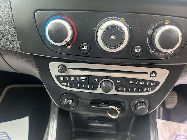 Used Renault Megane 2010 for sale - 75314953: Photo 30