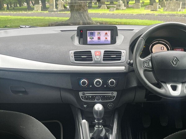 Used Renault Megane 2010 for sale - 75314953: Photo 9
