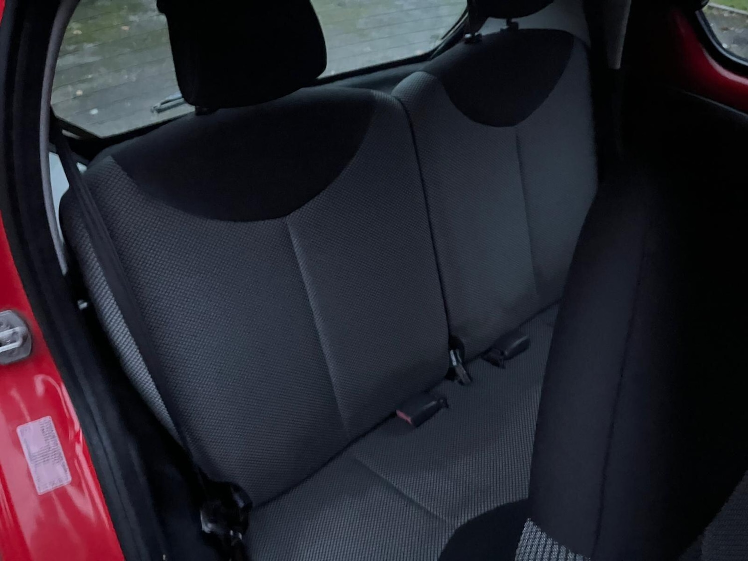 Used Toyota AYGO 2014 for sale - 76772172: Photo 19