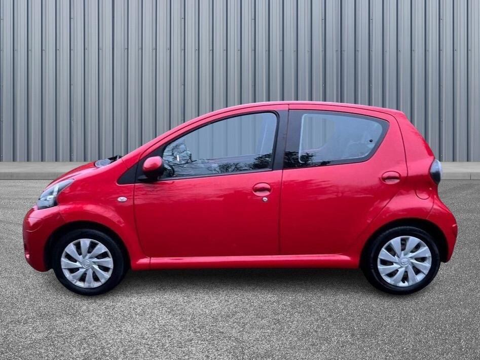Used Toyota AYGO 2014 for sale - 76772172: Photo 8