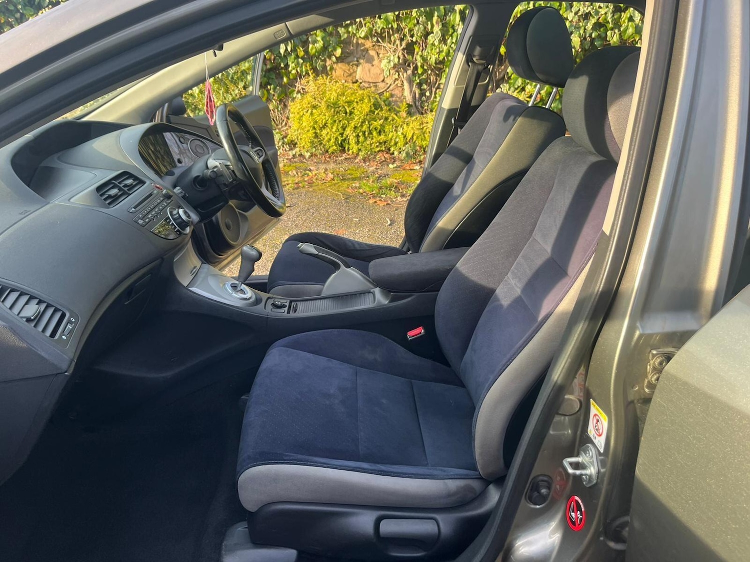 Used Honda Civic 2006 for sale - 76607200: Photo 13