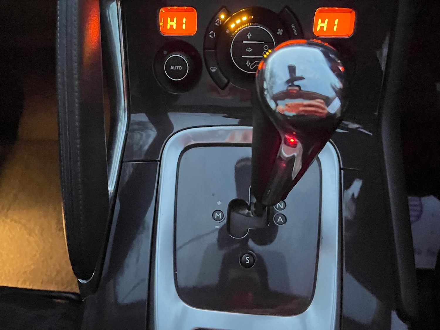 Used Peugeot 3008 2012 for sale - 77029284: Photo 42