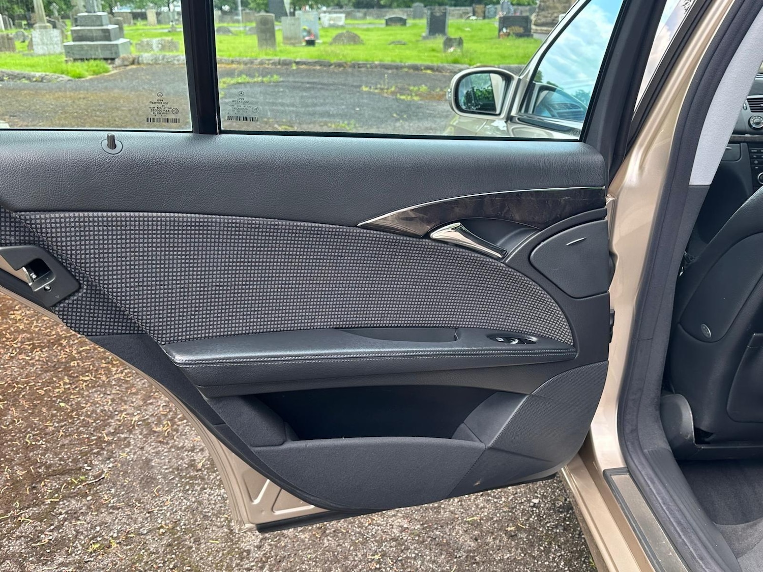 Used Mercedes-Benz E Class 2003 for sale - 76239501: Photo 15