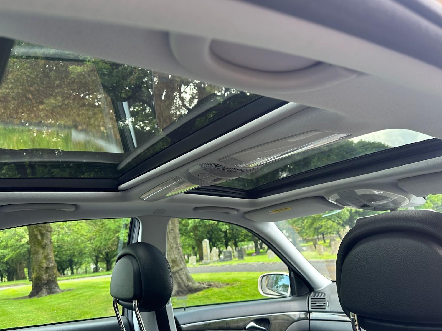 Used Mercedes-Benz E Class 2003 for sale - 76239501: Photo 28