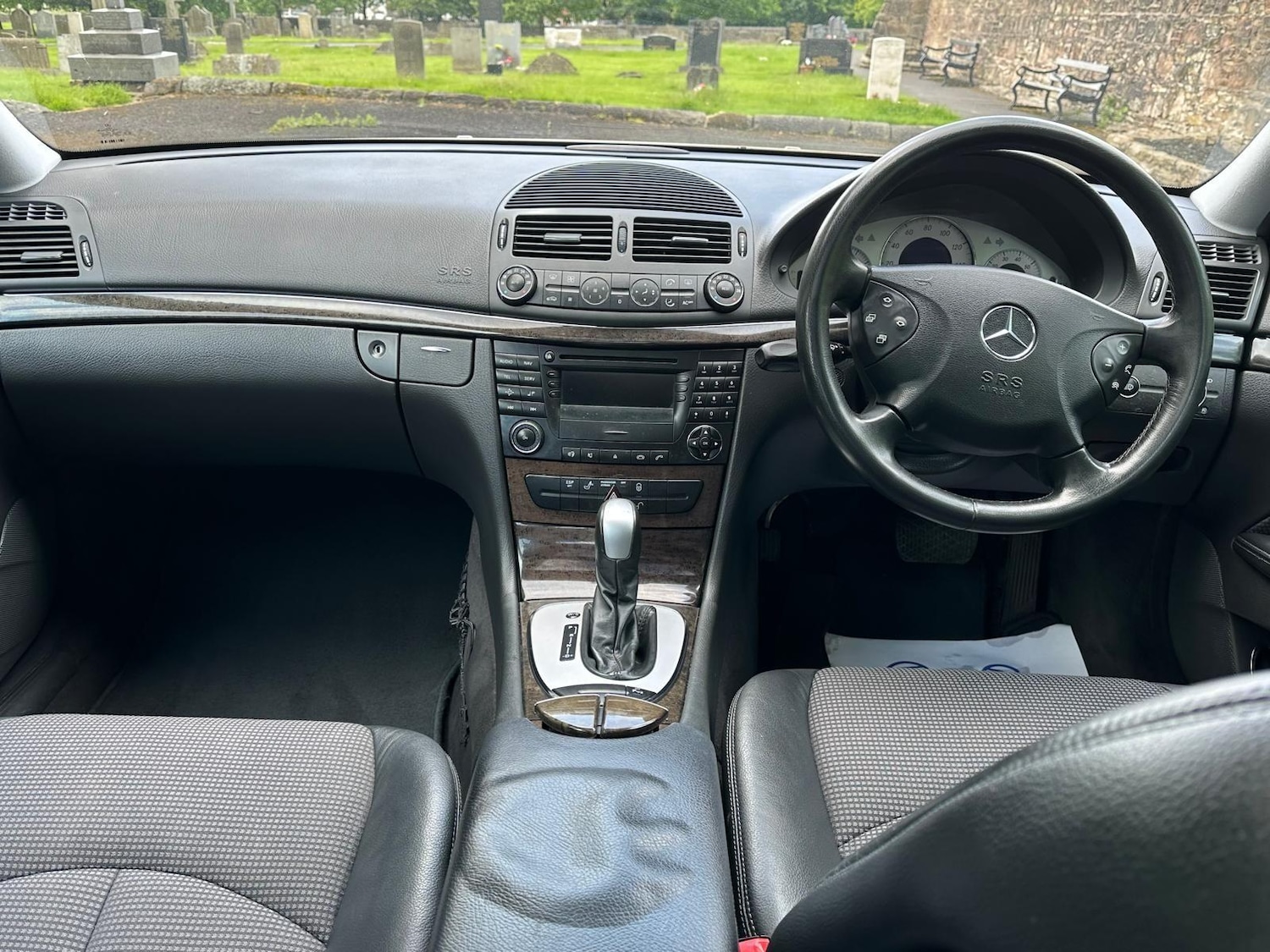 Used Mercedes-Benz E Class 2003 for sale - 76239501: Photo 9