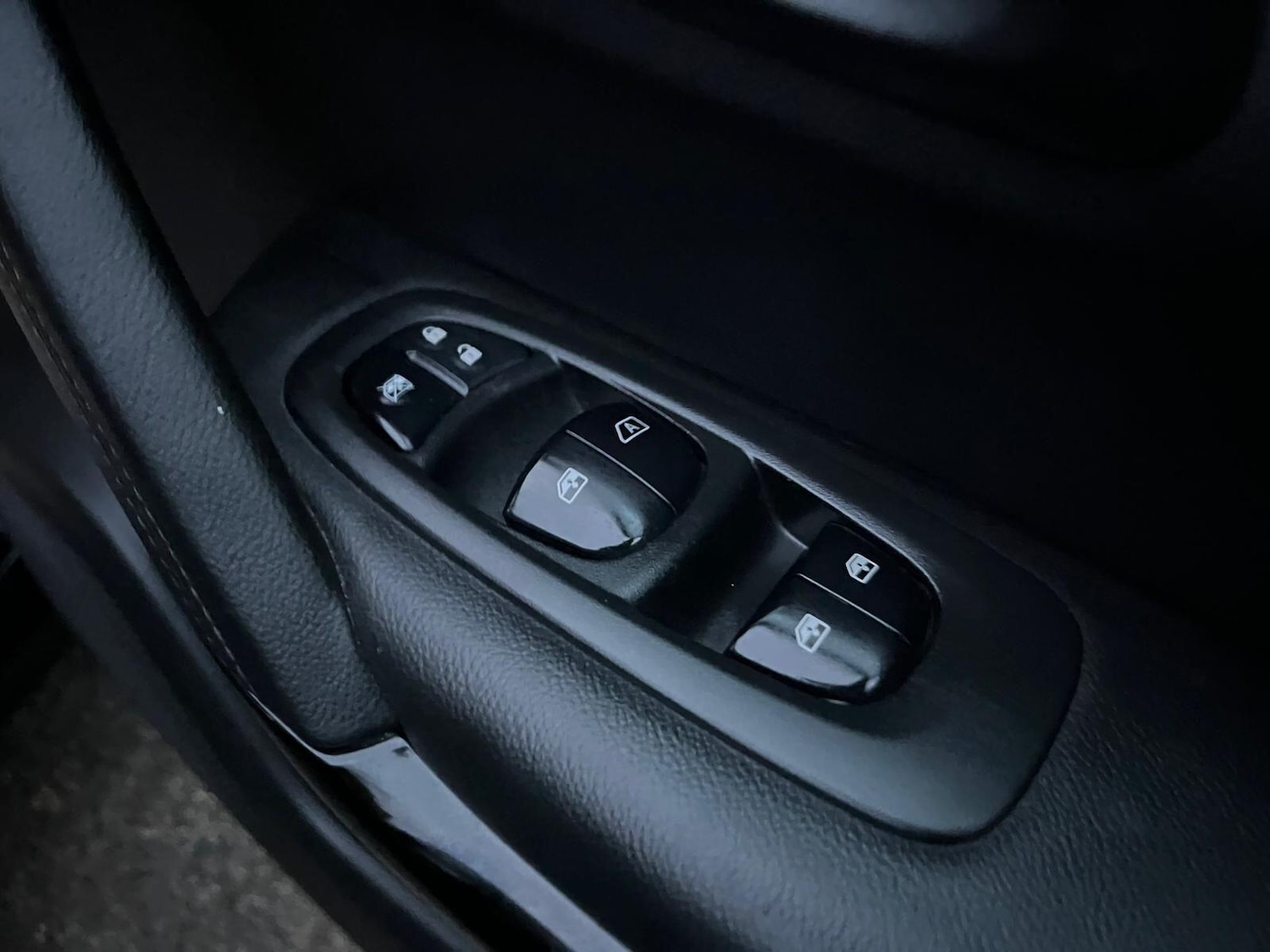 Used Renault Kadjar 2015 for sale - 76549498: Photo 27