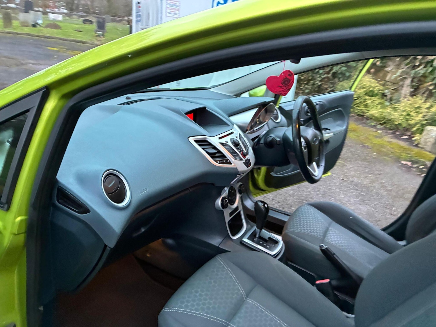 Used Ford Fiesta 2009 for sale - 77564653: Photo 12