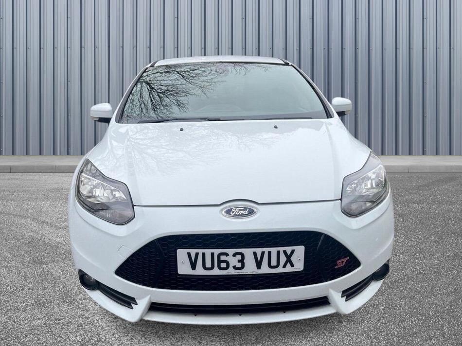 Used Ford Focus 2013 for sale - 77376923: Photo 2
