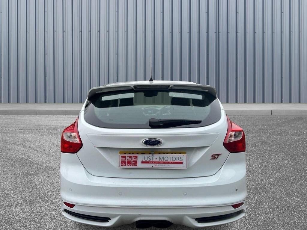 Used Ford Focus 2013 for sale - 77376923: Photo 5