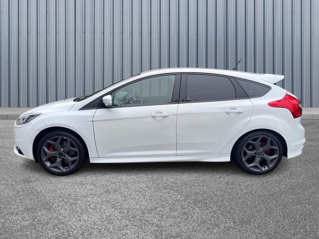 Used Ford Focus 2013 for sale - 77376923: Photo 8