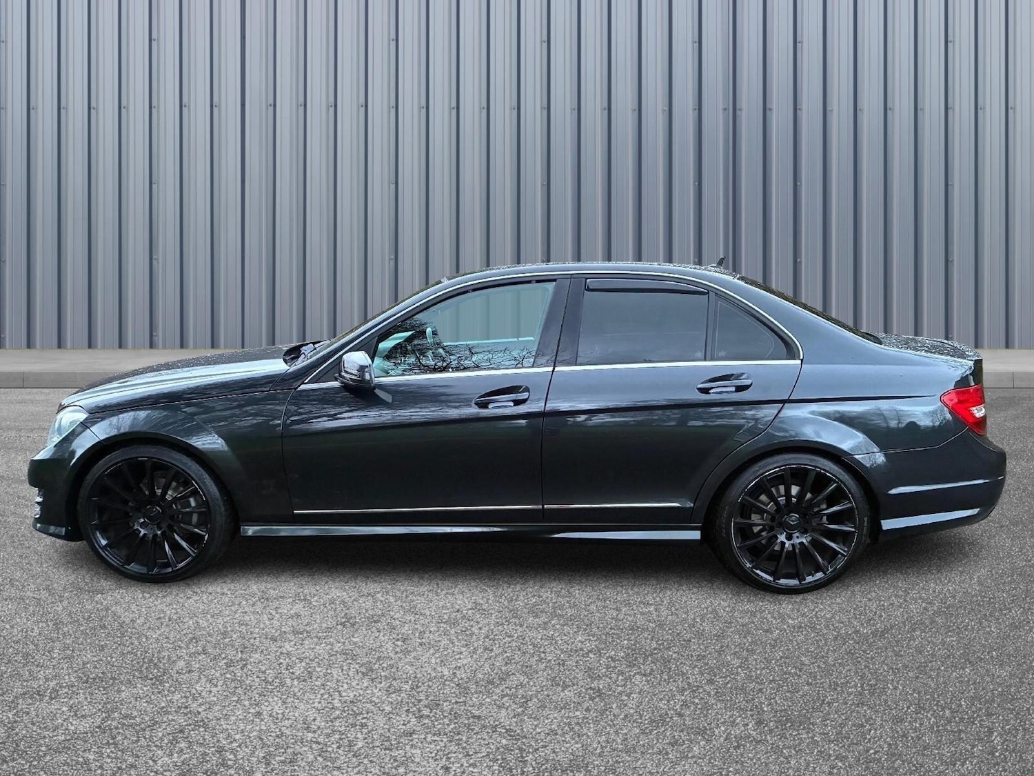 Used Mercedes-Benz C Class 2013 for sale - 77626087: Photo 8