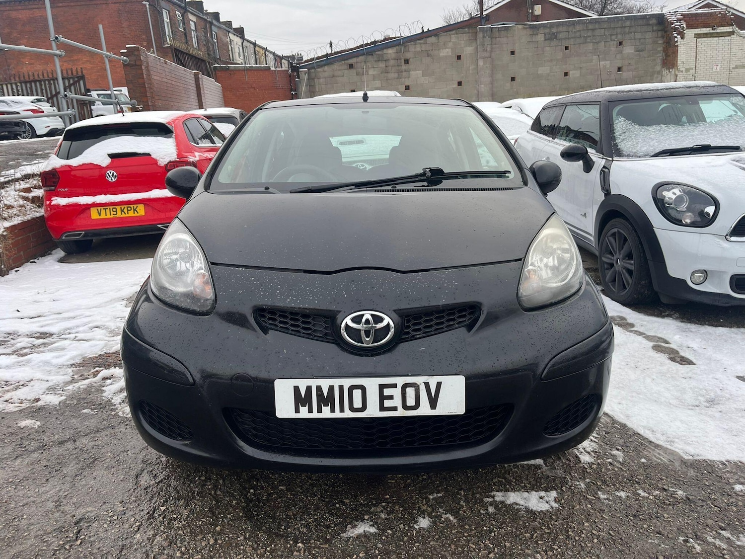 Used Toyota AYGO 2010 for sale - 77119935: Photo 2