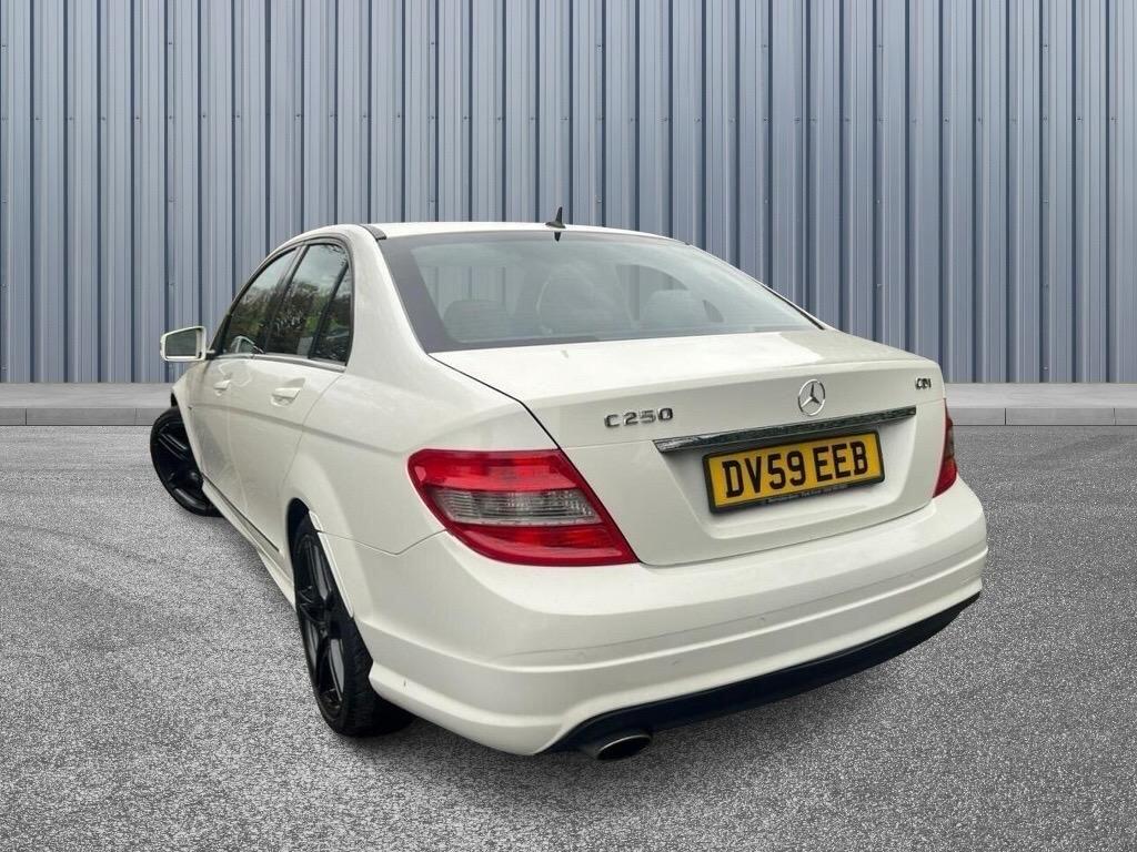 Used Mercedes-Benz C Class for sale - 76549615: Photo 4