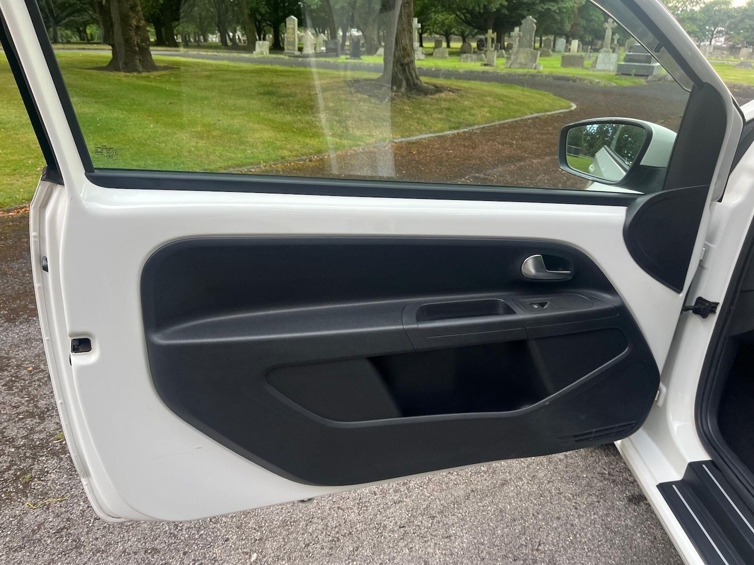 Used Volkswagen up! for sale - 76440324: Photo 11