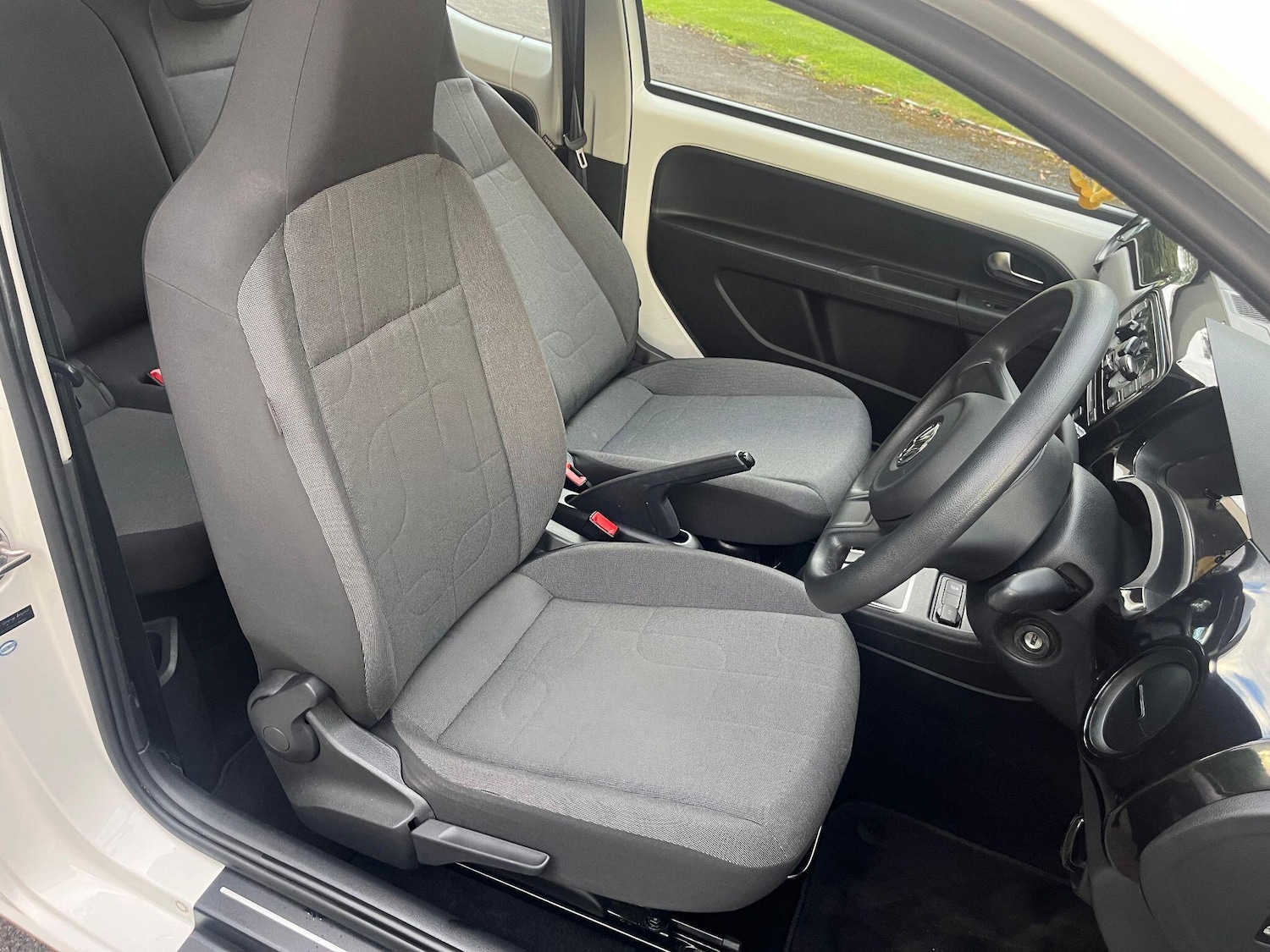 Used Volkswagen up! for sale - 76440324: Photo 19