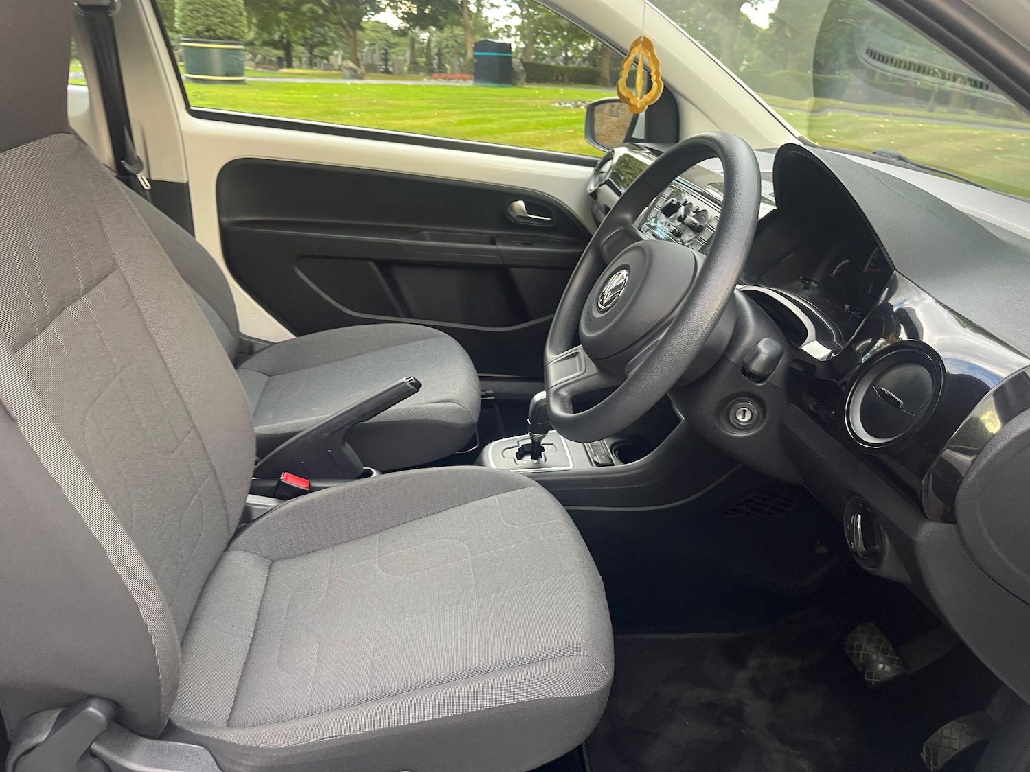 Used Volkswagen up! for sale - 76440324: Photo 20