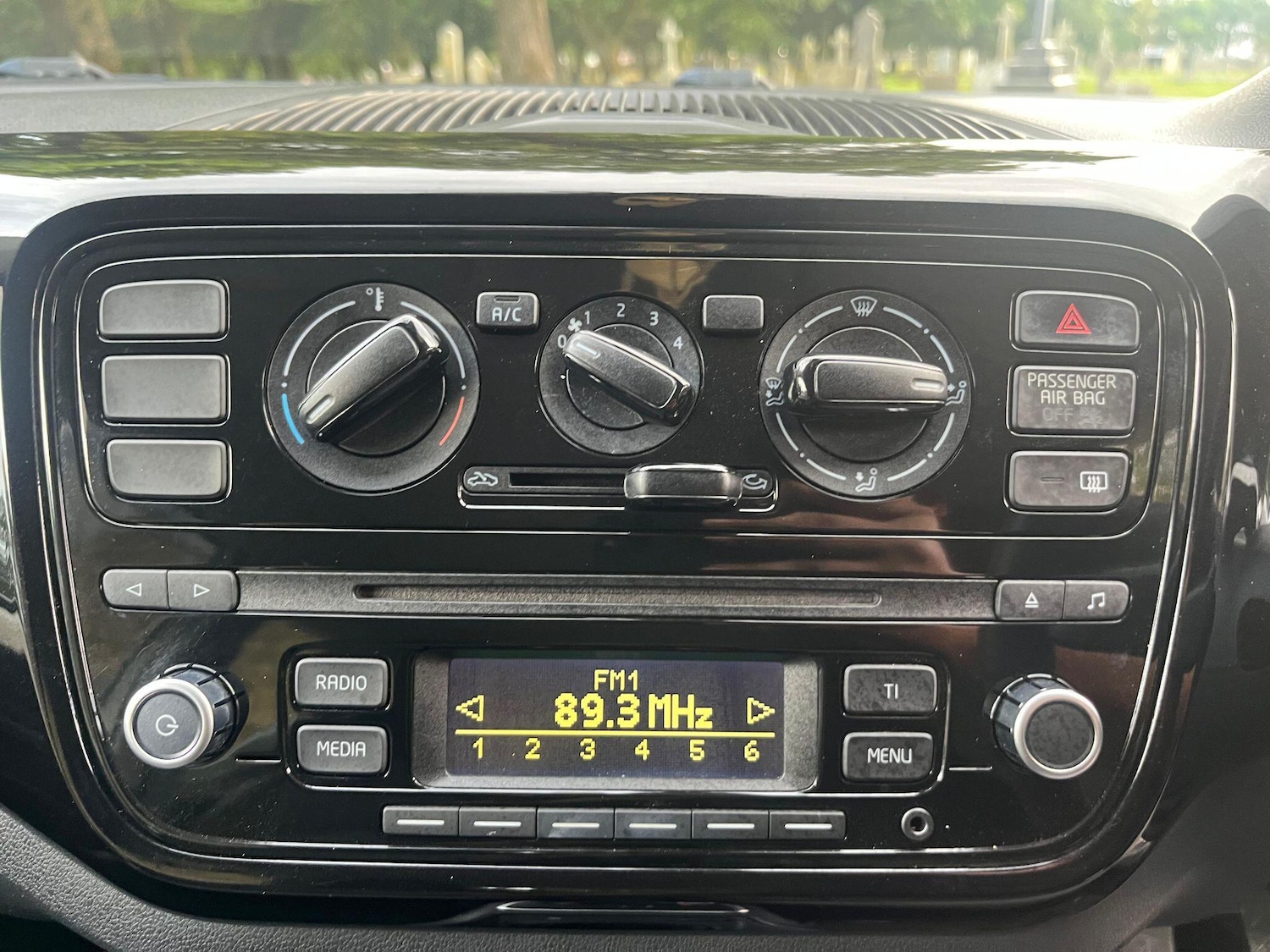 Used Volkswagen up! for sale - 76440324: Photo 29