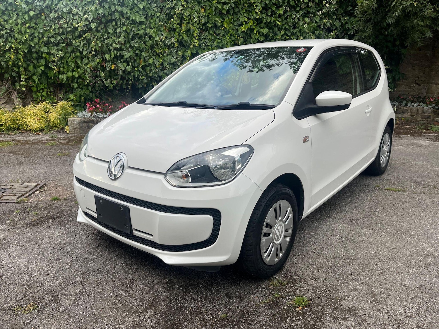 Used Volkswagen up! for sale - 76440324: Photo 45