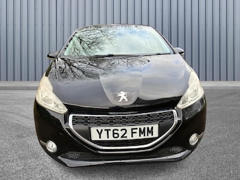 Used Peugeot 208 2012 for sale - 78348420: Photo