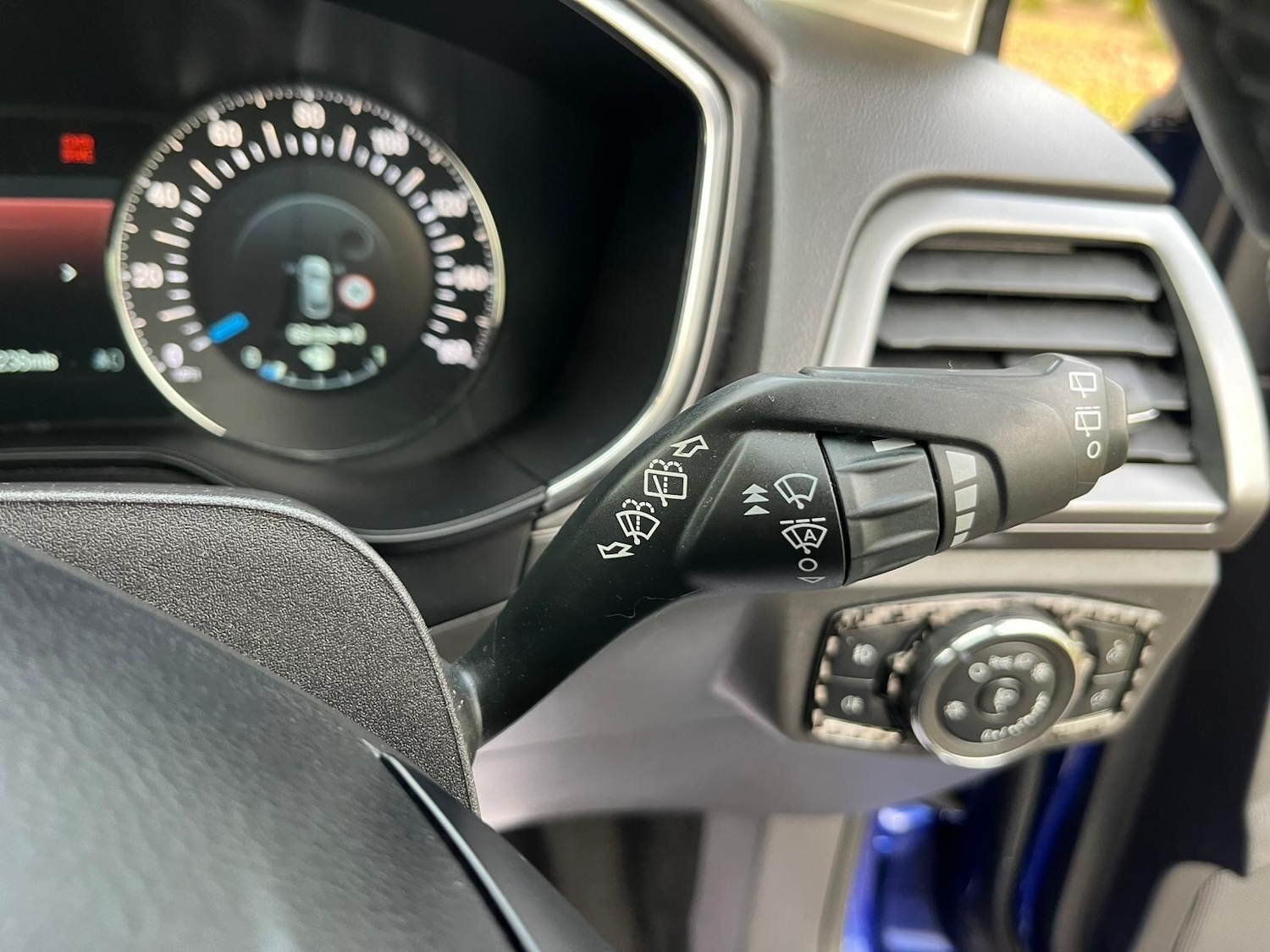 Used Ford Mondeo 2015 for sale - 76700730: Photo 20