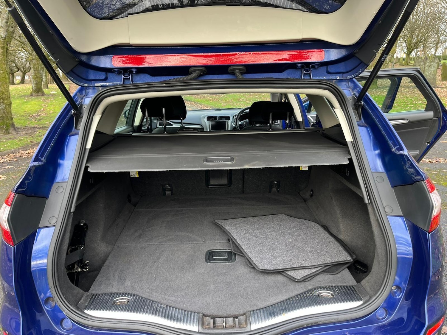 Used Ford Mondeo 2015 for sale - 76700730: Photo 43