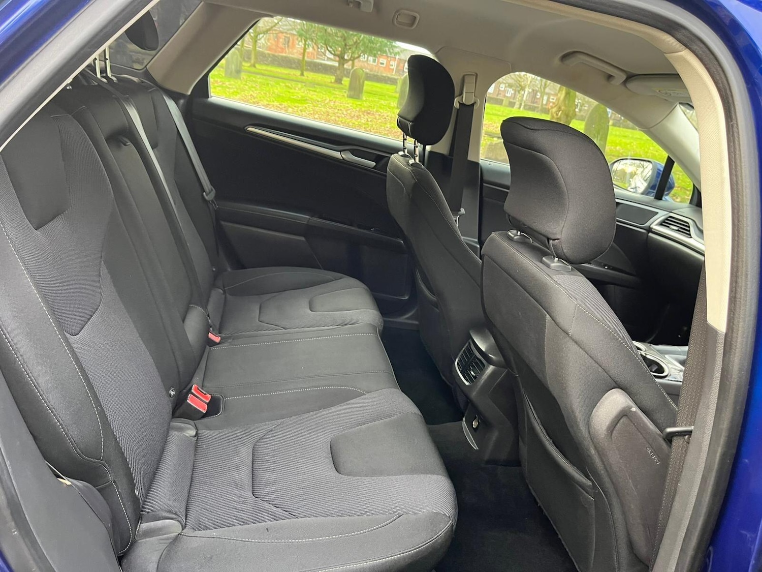 Used Ford Mondeo 2015 for sale - 76700730: Photo 44