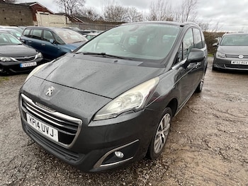 Used Peugeot 5008 2014 for sale - 76887430: Photo