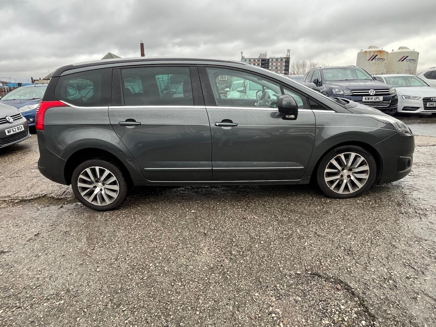 Used Peugeot 5008 2014 for sale - 76887430: Photo 7